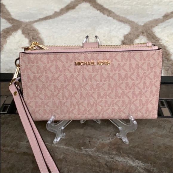 MICHAEL KORS LG DOUBLE ZIP WRISTLET BALLET - Picture 12 of 16